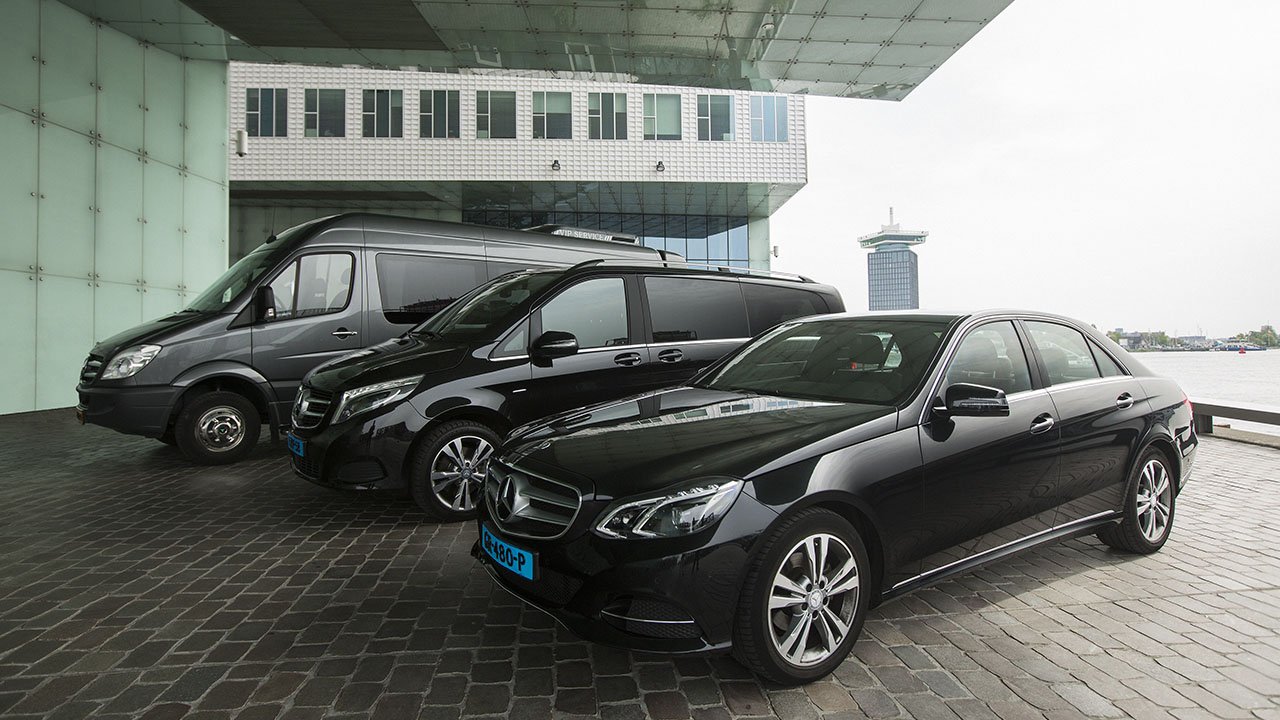 Travel in Style with Alpine Chauffeurs’ Executive West Bridgford Taxi Experience